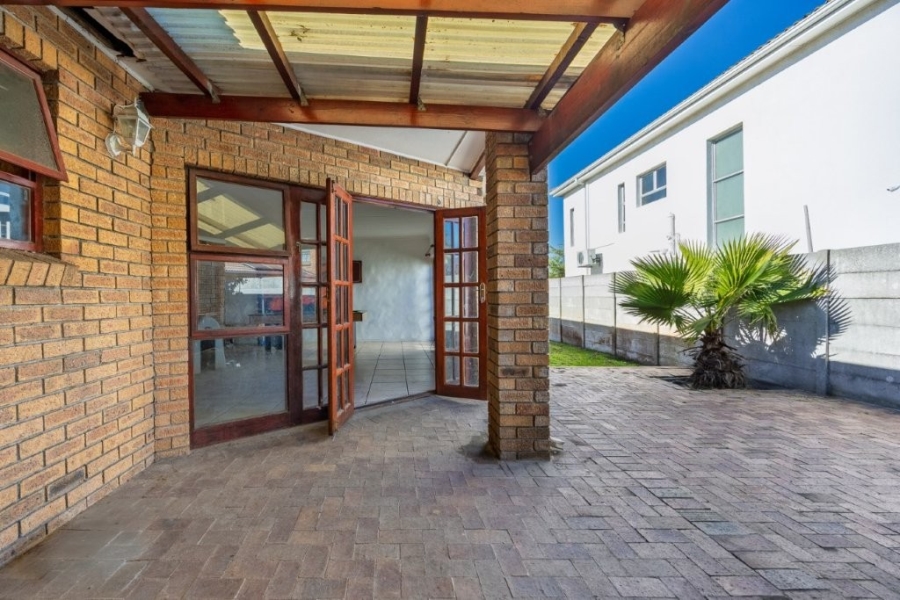 3 Bedroom Property for Sale in Soneike Western Cape